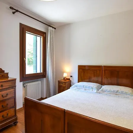 Beautiful In Montemerlo With Kitchen *